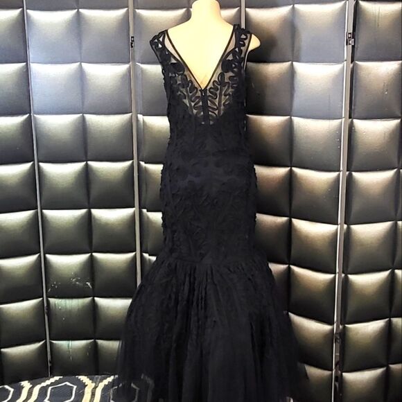 JS Collection formal gown  - Picture 7 of 14